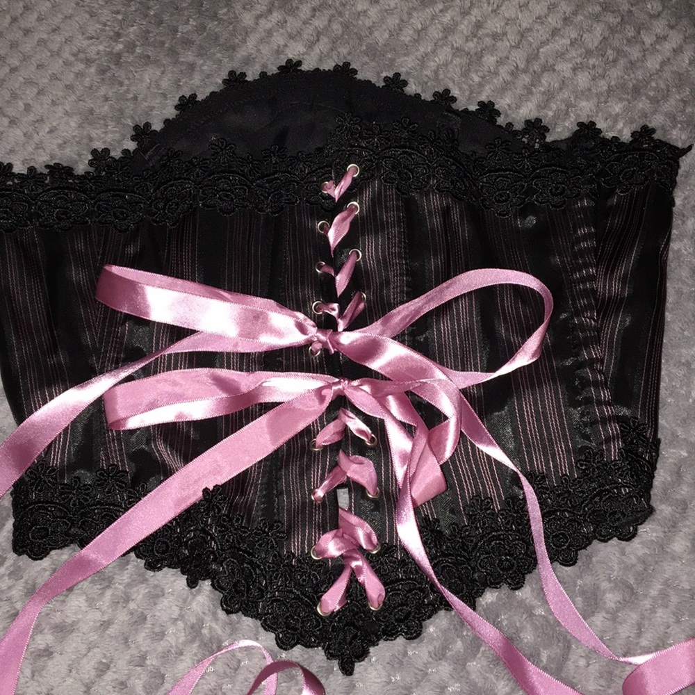 Under the bust Corset